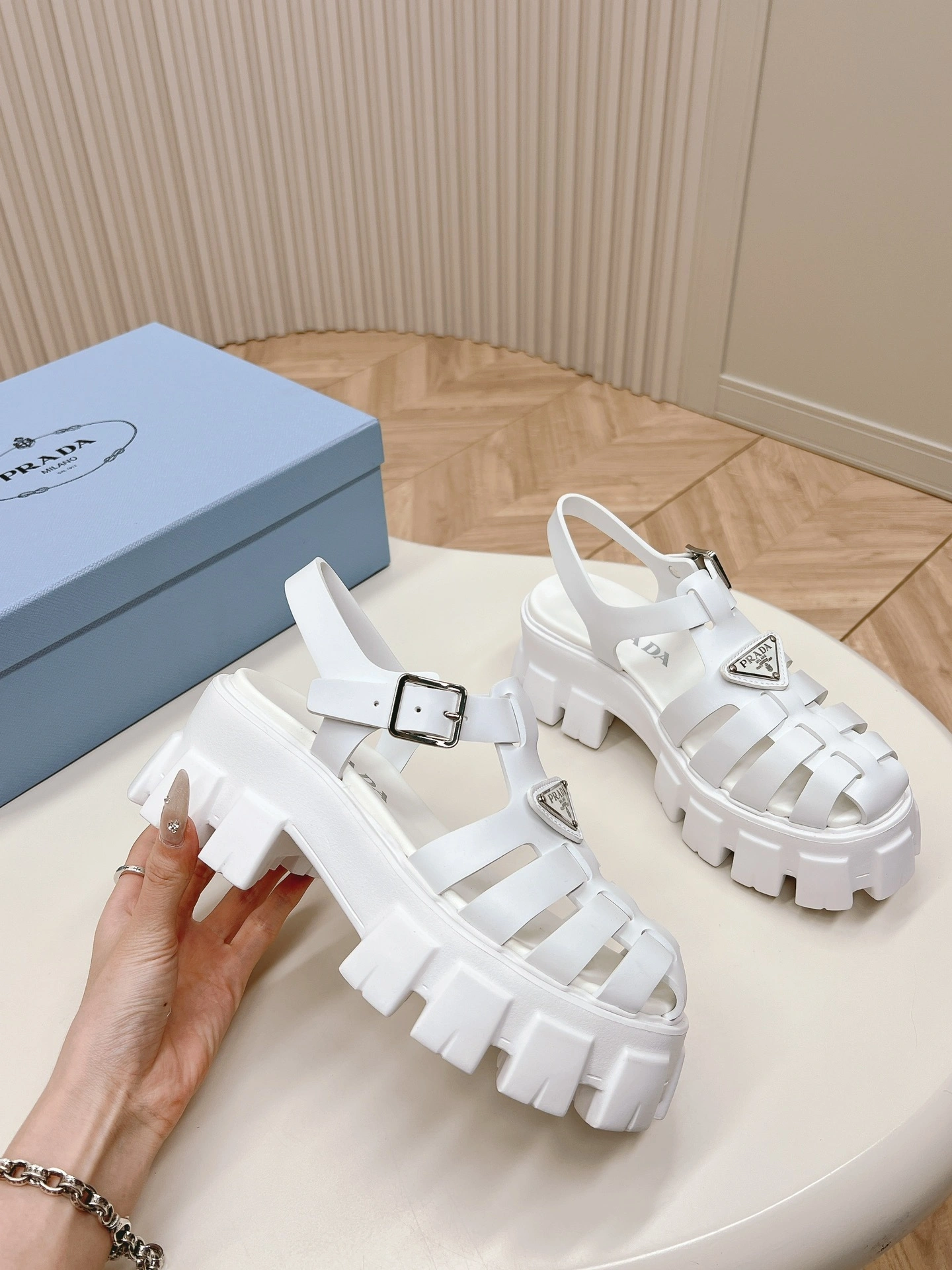 COCO--- Pr141 1X853M_3LKK_F0009_F_DD55 1X853M_3LKK_F0009_F_055 Thick soles：5.5cm item:D-X062E2006W